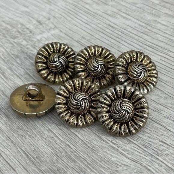 Vintage Italian Metal Button Set of 6 - Picture 2 of 4